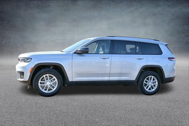 2023 Jeep Grand Cherokee L Laredo 4x2
