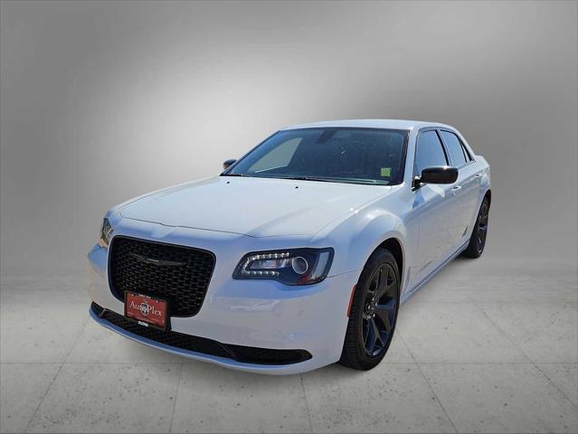 2023 Chrysler 300 Touring