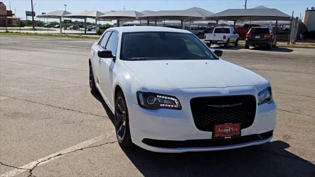 2023 Chrysler 300 Touring
