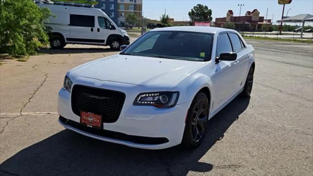 2023 Chrysler 300 Touring