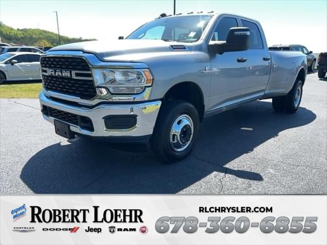2024 RAM 3500 Tradesman Crew Cab 4x4 8 Box
