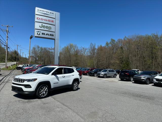 2022 Jeep Compass Latitude Lux 4x4
