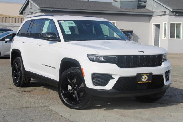 2025 Jeep Grand Cherokee GRAND CHEROKEE ALTITUDE 4X4