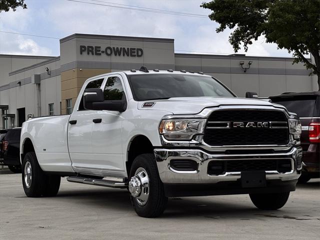 2024 RAM 3500 Tradesman Crew Cab 4x4 8 Box