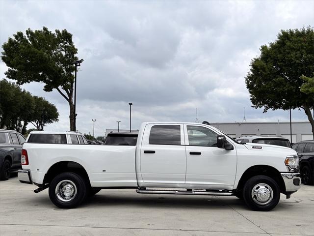 2024 RAM 3500 Tradesman Crew Cab 4x4 8 Box