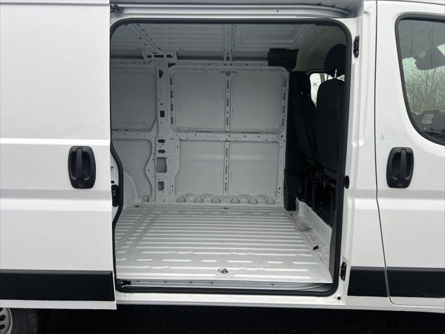 2025 Ram ProMaster Cargo Van Tradesman Low Roof 136" WB w/Pass Seat