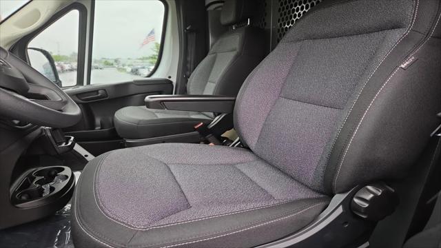 2025 Ram ProMaster Cargo Van Tradesman Low Roof 136" WB w/Pass Seat
