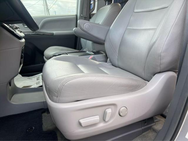 2018 Toyota Sienna XLE 8 Passenger