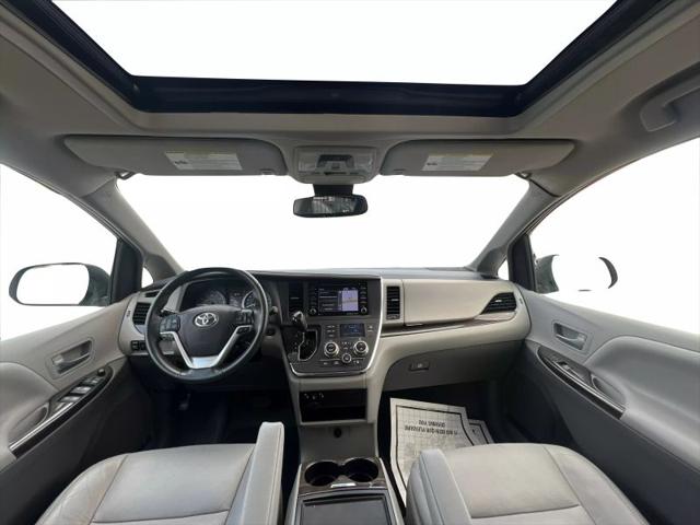 2018 Toyota Sienna XLE 8 Passenger