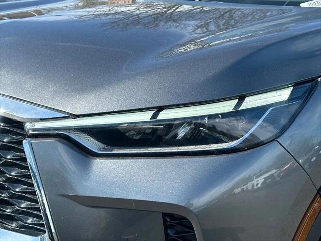 2023 INFINITI QX60 LUXE AWD