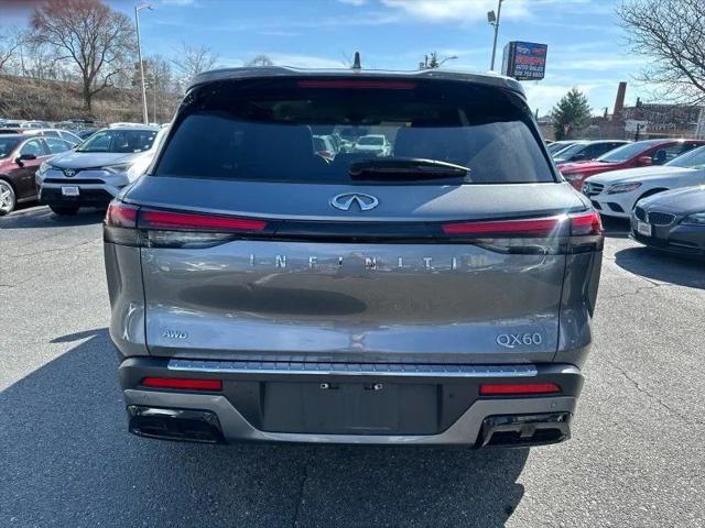 2023 INFINITI QX60 LUXE AWD