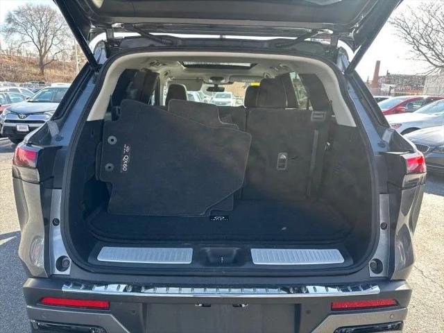 2023 INFINITI QX60 LUXE AWD