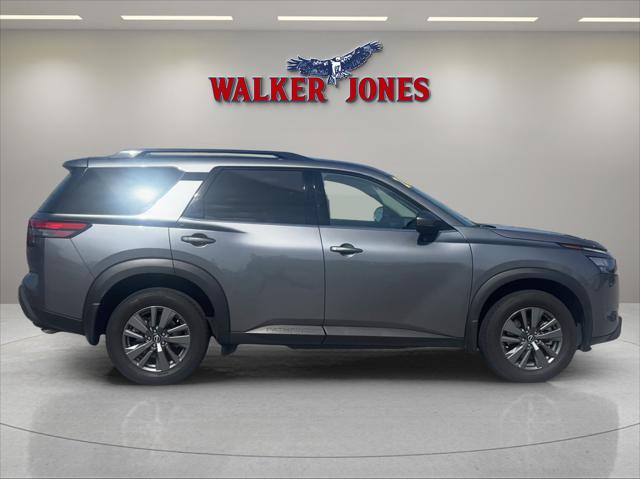2024 Nissan Pathfinder SV FWD