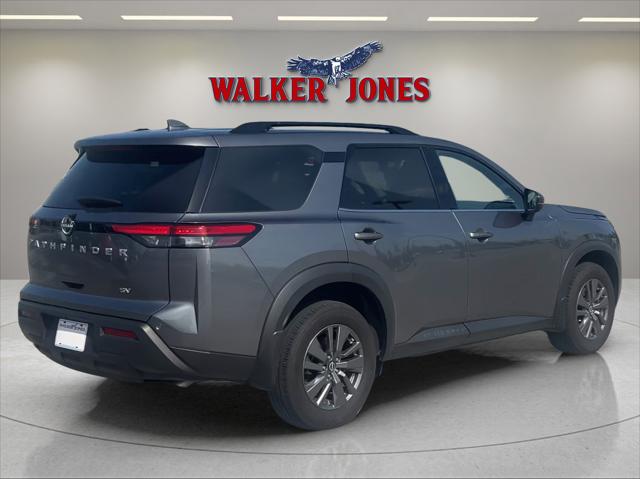 2024 Nissan Pathfinder SV FWD