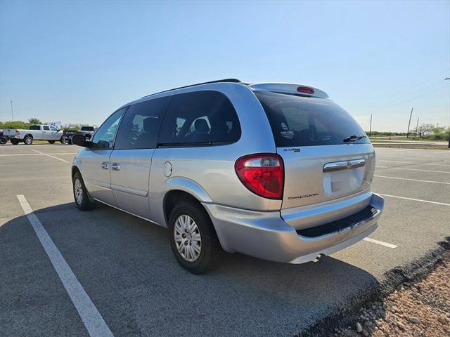 2007 Chrysler Town and Country LX