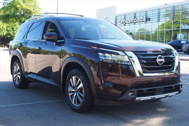 2022 Nissan Pathfinder SL 2WD