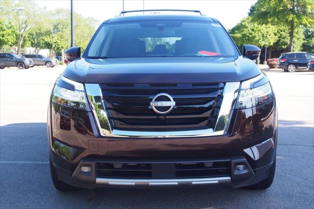 2022 Nissan Pathfinder SL 2WD