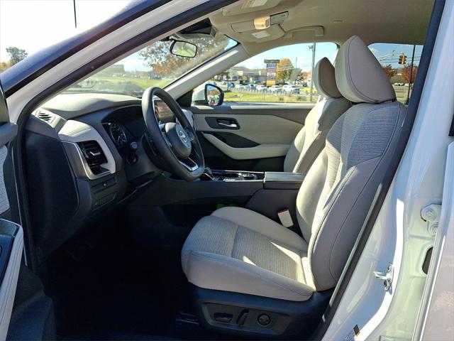 2022 Nissan Rogue SV Intelligent AWD