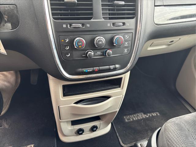 Used 2017 Dodge Grand Caravan For Sale in Wilmington, OH