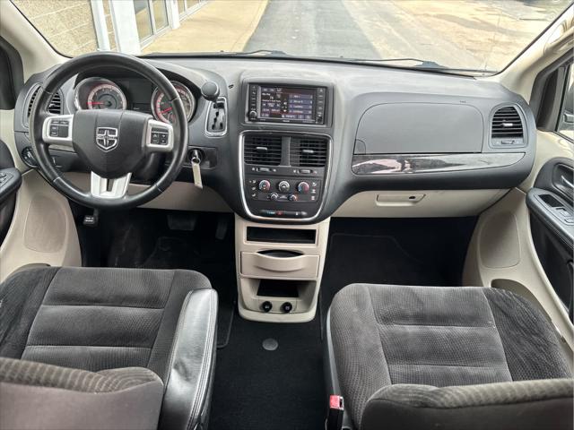 Used 2017 Dodge Grand Caravan For Sale in Wilmington, OH