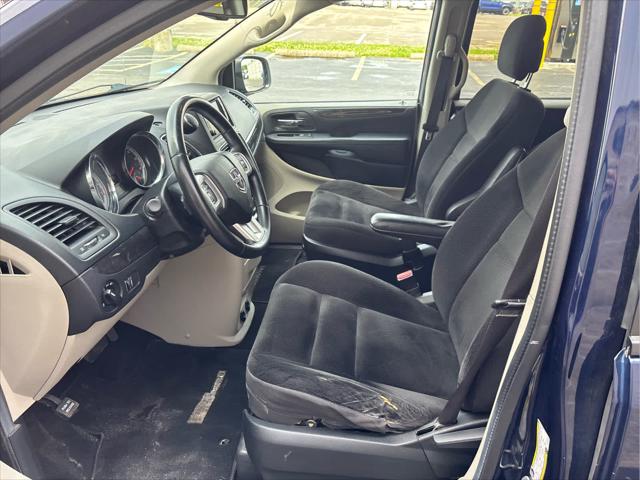 Used 2017 Dodge Grand Caravan For Sale in Wilmington, OH