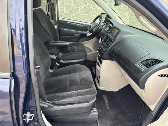 Used 2017 Dodge Grand Caravan For Sale in Wilmington, OH