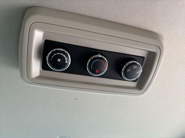 Used 2017 Dodge Grand Caravan For Sale in Wilmington, OH