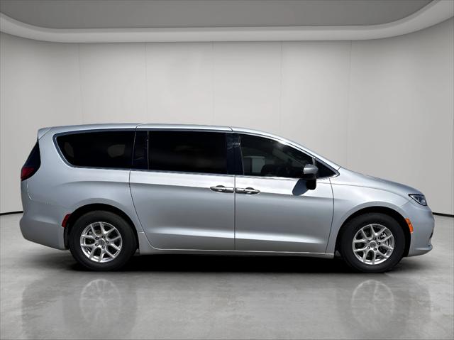 2023 Chrysler Pacifica Touring L 2023 Chrysler Pacifica Touring L