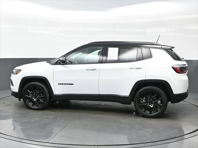 2022 Jeep Compass Altitude FWD