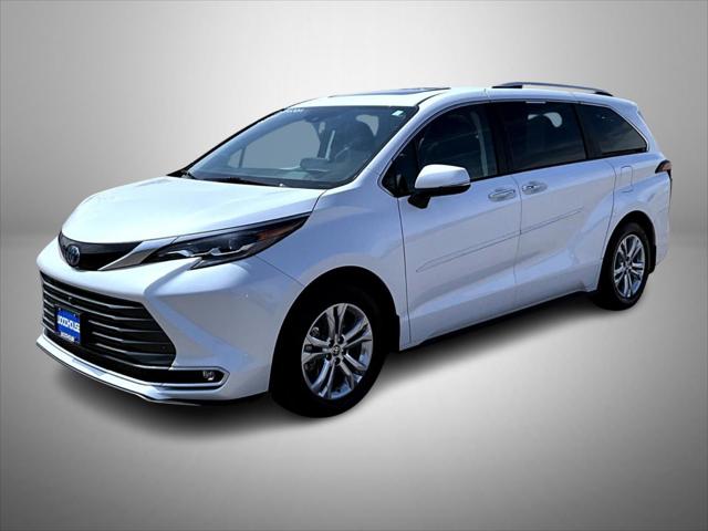 2024 Toyota Sienna Platinum