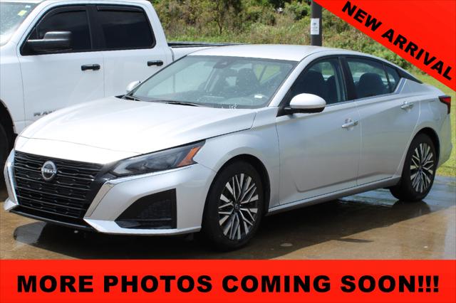 2023 Nissan Altima SV FWD