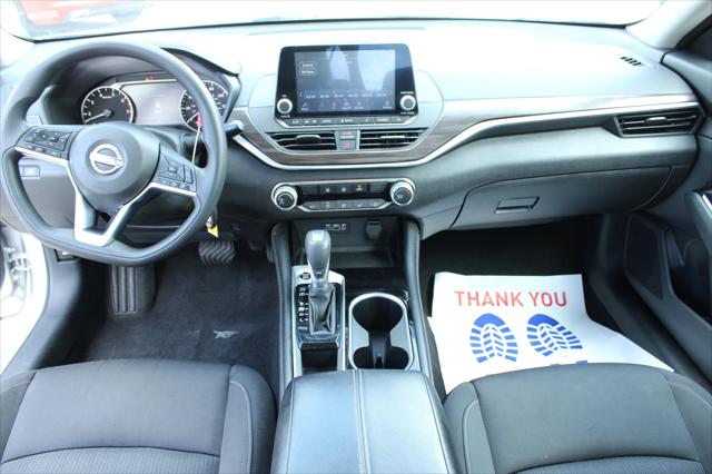 2023 Nissan Altima SV FWD