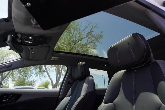 2025 Cadillac iQ Luxury 1 AWD