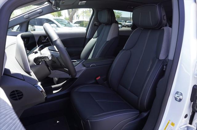 2025 Cadillac iQ Luxury 1 AWD
