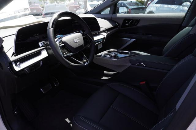 2025 Cadillac iQ Luxury 1 AWD
