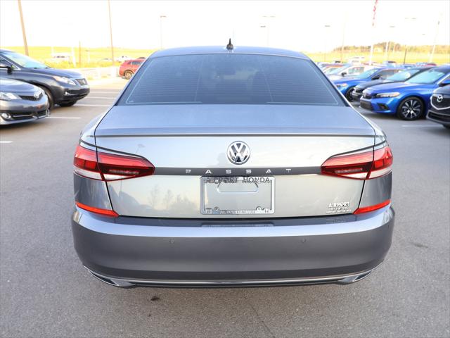 2022 Volkswagen Passat 2.0T Limited Edition
