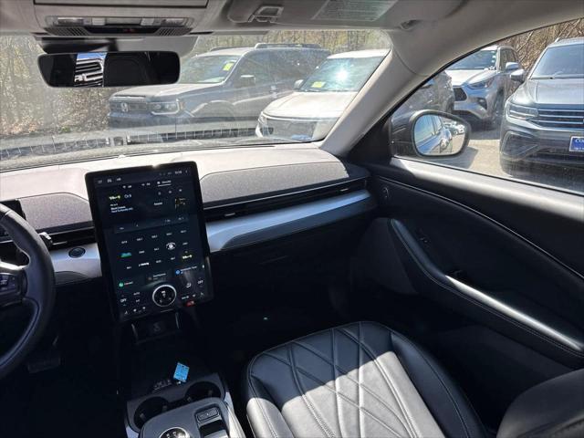 2021 Ford Mustang Mach-E Select