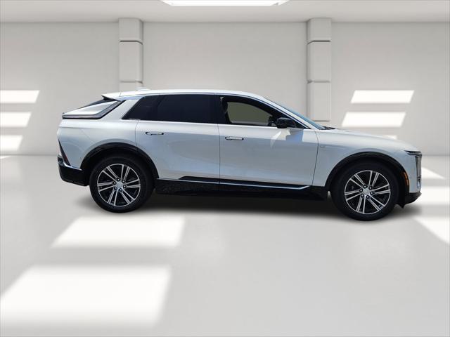 2025 Cadillac iQ Luxury w/1SC