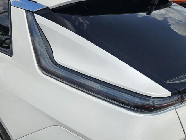 2025 Cadillac iQ Luxury w/1SC