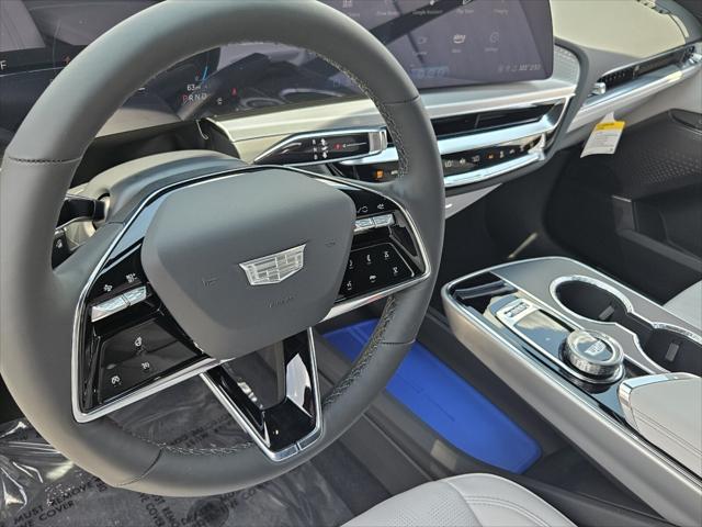 2025 Cadillac iQ Luxury w/1SC