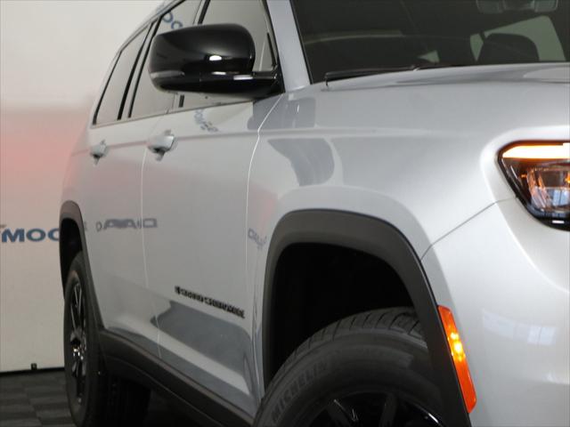 2025 Jeep Grand Cherokee GRAND CHEROKEE L ALTITUDE 4X4 2025 Jeep Grand Cherokee GRAND CHEROKEE L ALTITUDE 4X4