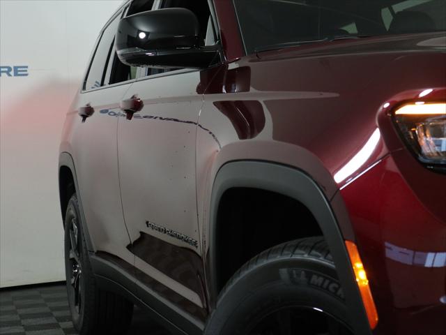 2025 Jeep Grand Cherokee GRAND CHEROKEE L ALTITUDE 4X4 2025 Jeep Grand Cherokee GRAND CHEROKEE L ALTITUDE 4X4