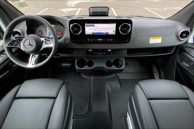 2025 Mercedes-Benz Sprinter 2500 High Roof 4-Cyl Diesel HO