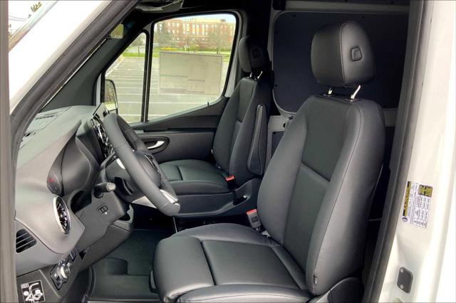 2025 Mercedes-Benz Sprinter 2500 High Roof 4-Cyl Diesel HO
