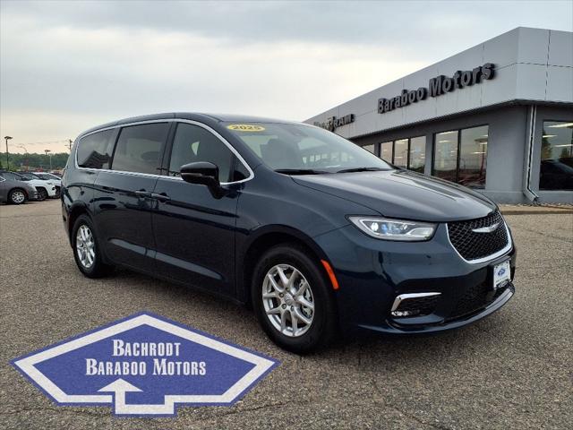 2025 Chrysler Pacifica PACIFICA SELECT AWD
