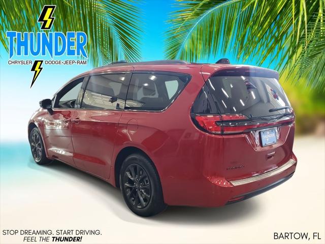 2025 Chrysler Pacifica PACIFICA SELECT