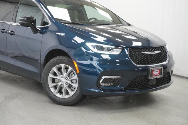 2025 Chrysler Pacifica PACIFICA SELECT AWD
