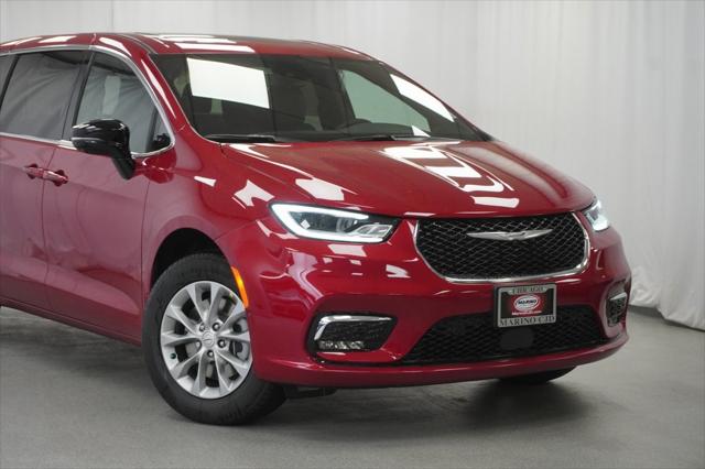 2025 Chrysler Pacifica PACIFICA SELECT AWD