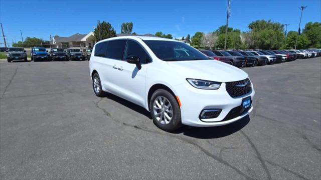 2025 Chrysler Pacifica PACIFICA SELECT AWD