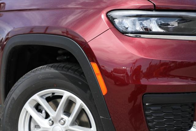 2025 Jeep Grand Cherokee GRAND CHEROKEE L LAREDO X 4X4